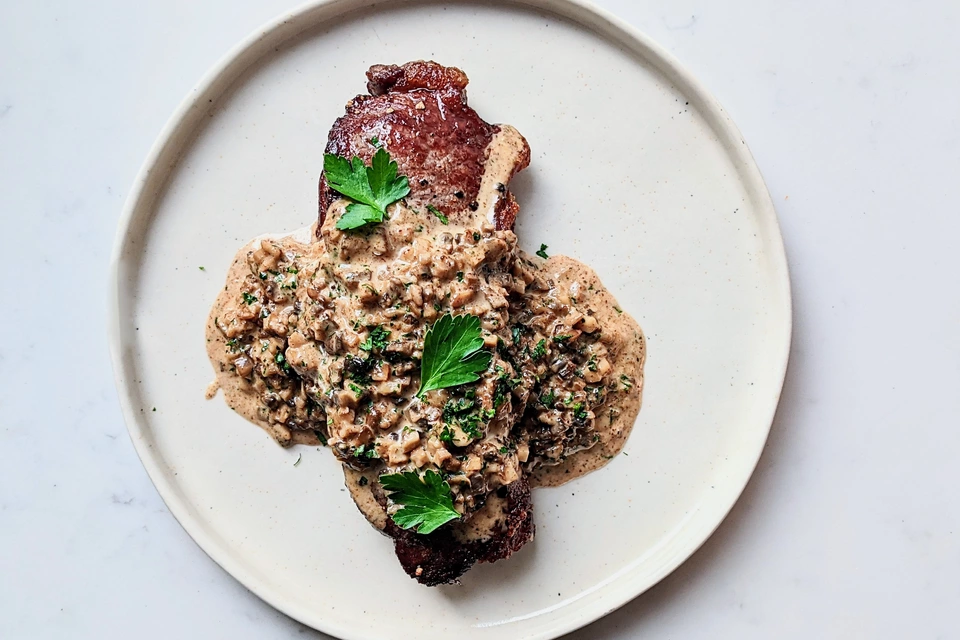 Steak with Creamed Mushrooms image