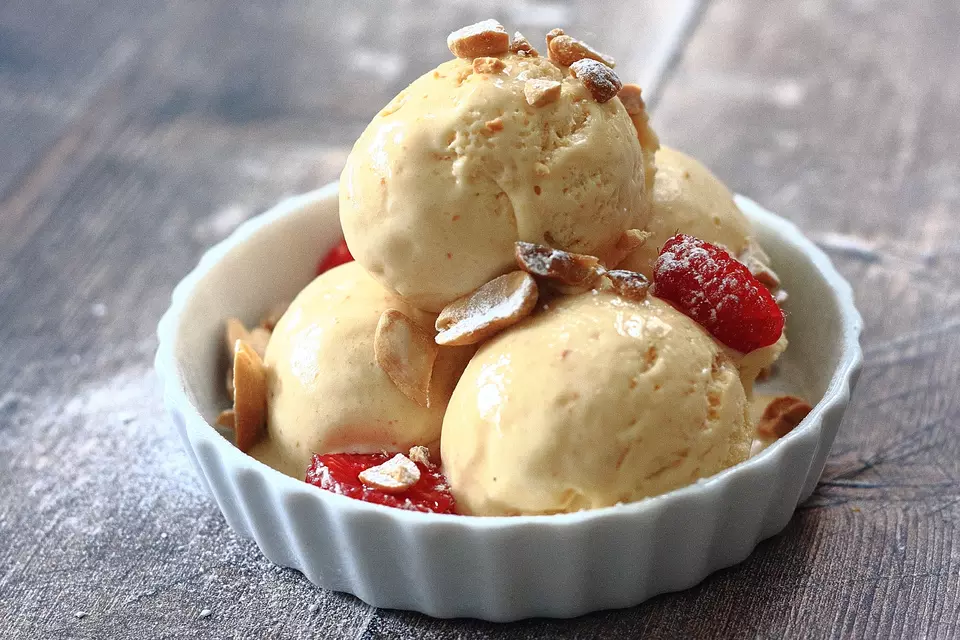 Peanut Caramel Ice Cream image