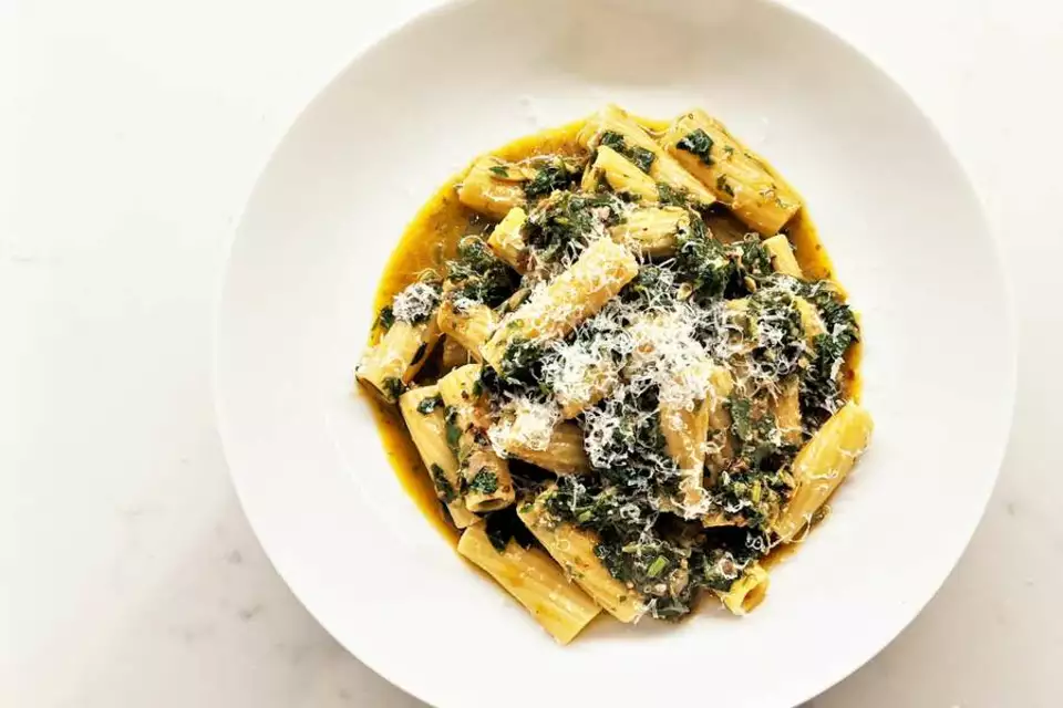 Lockdown Pasta: Spinach Puttanesca image