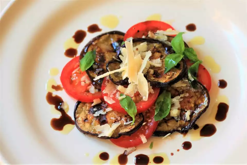 Aubergine, Tomato, Parmesan image